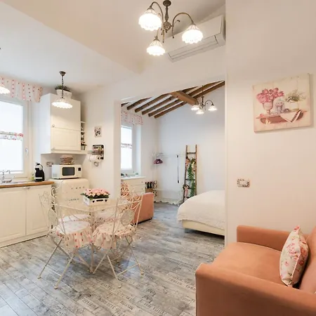 Apartament Casa Ornella Gioiellino In Centro *