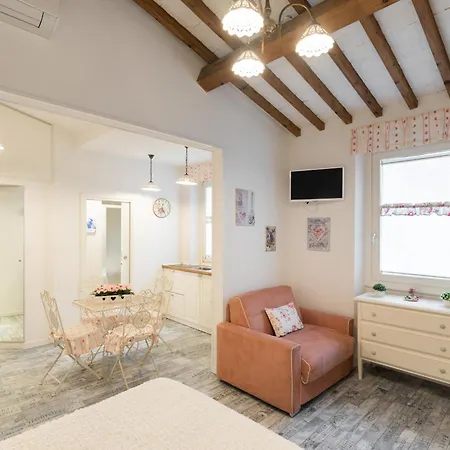 Casa Ornella Gioiellino In Centro Apartament *